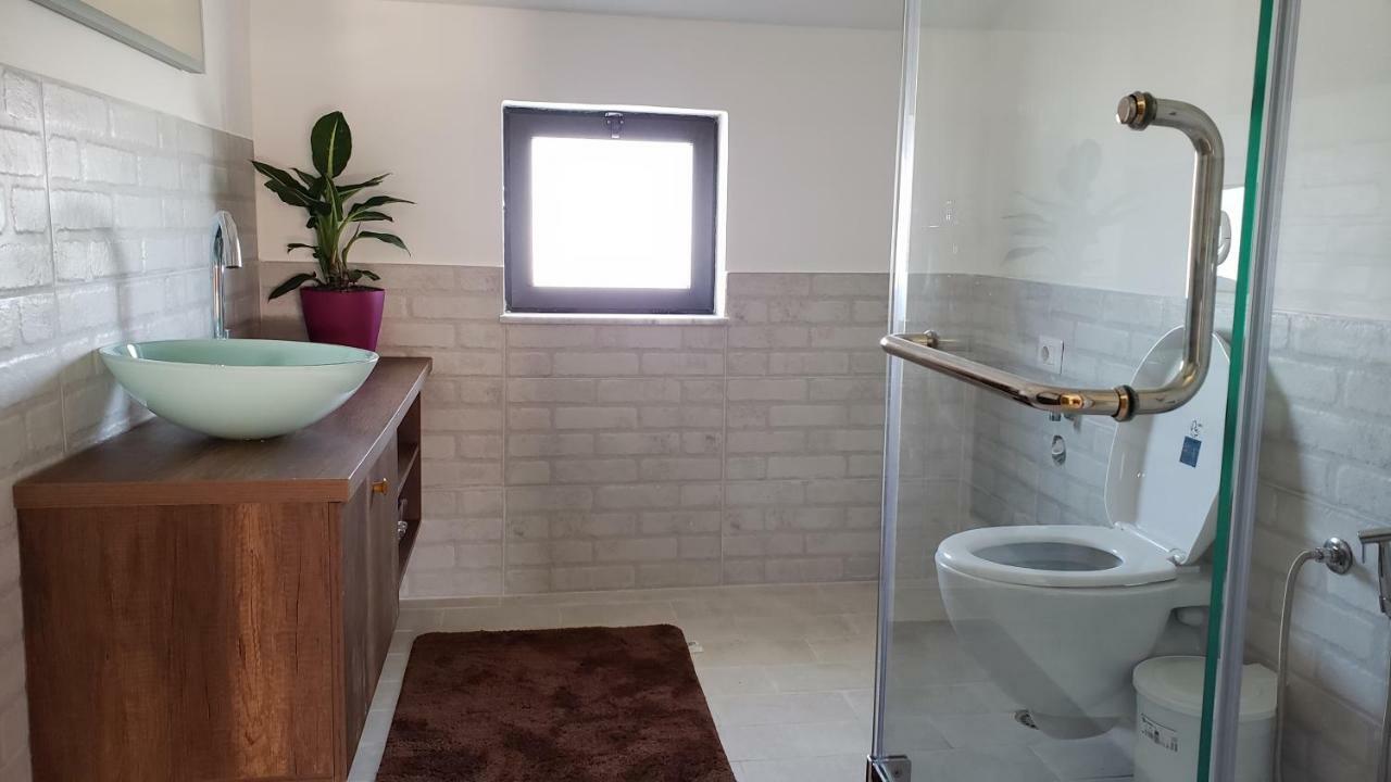 Friends Terrace Apartment Tirana Exterior photo